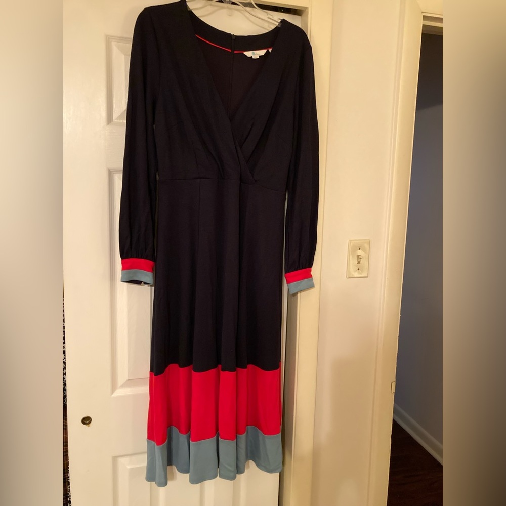 Boden v-neck midi dress with long sleeves